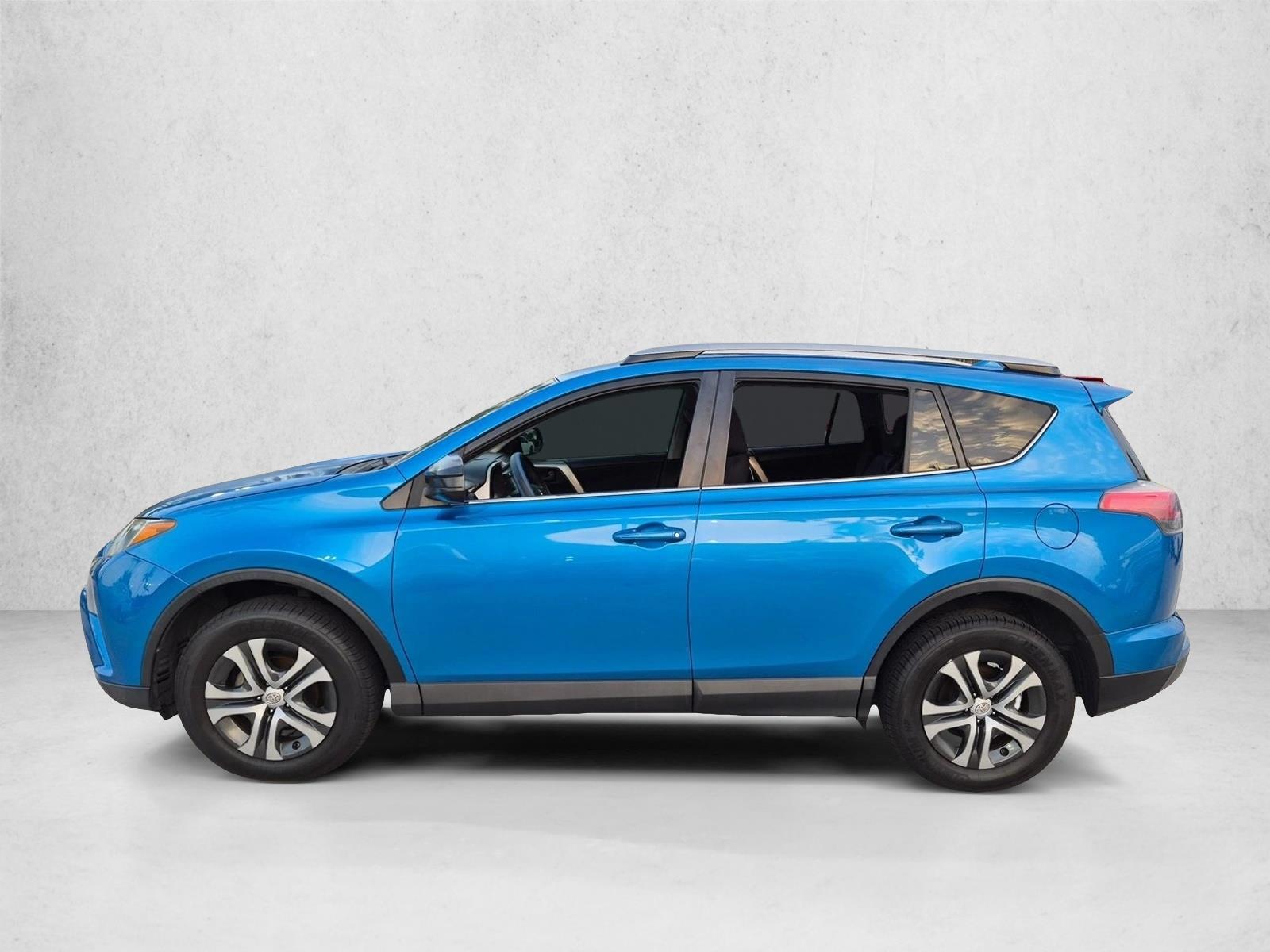 Thumbnail: 2018 Toyota RAV4 - 2
