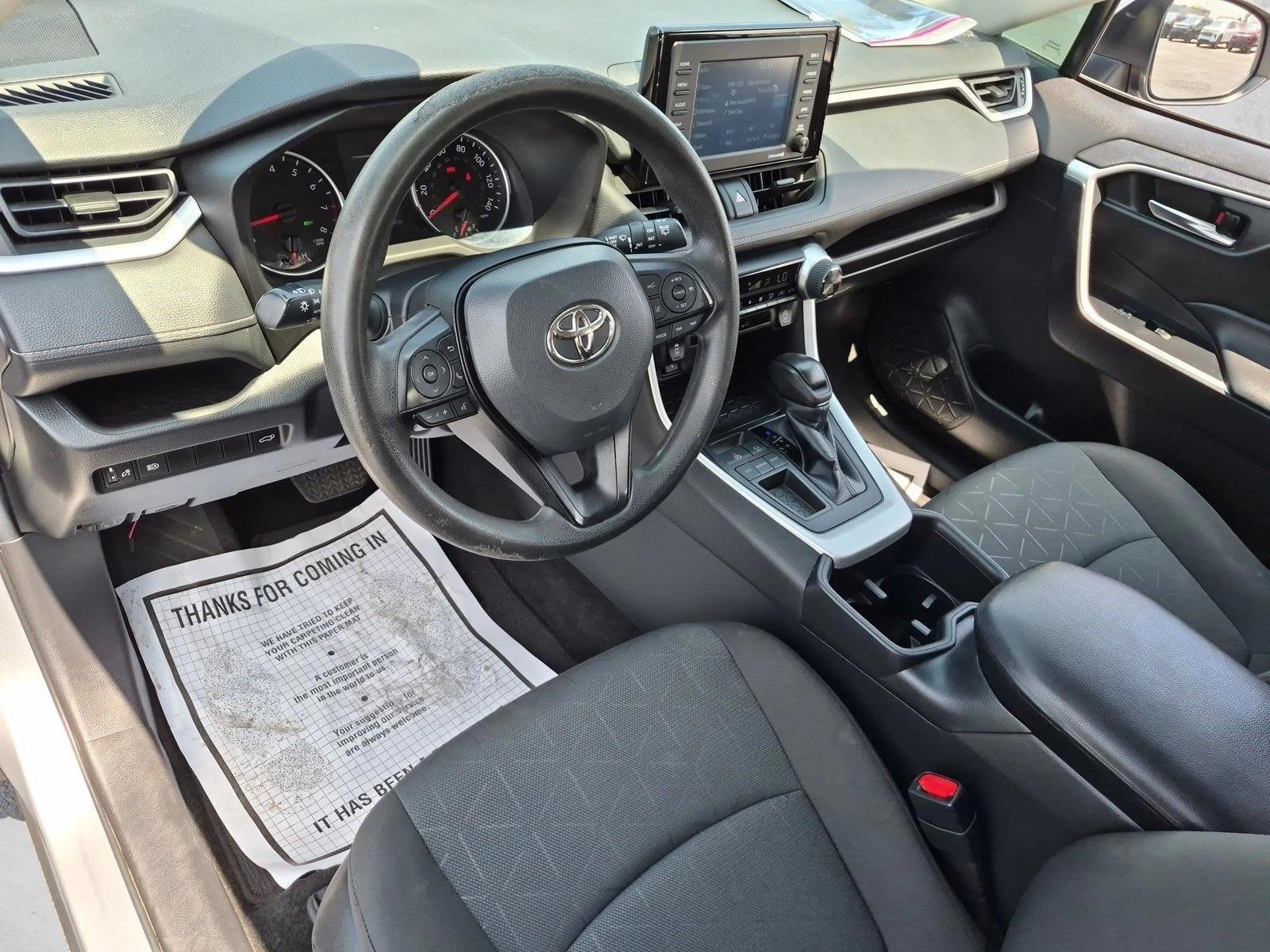 Thumbnail: 2022 Toyota RAV4 - 3
