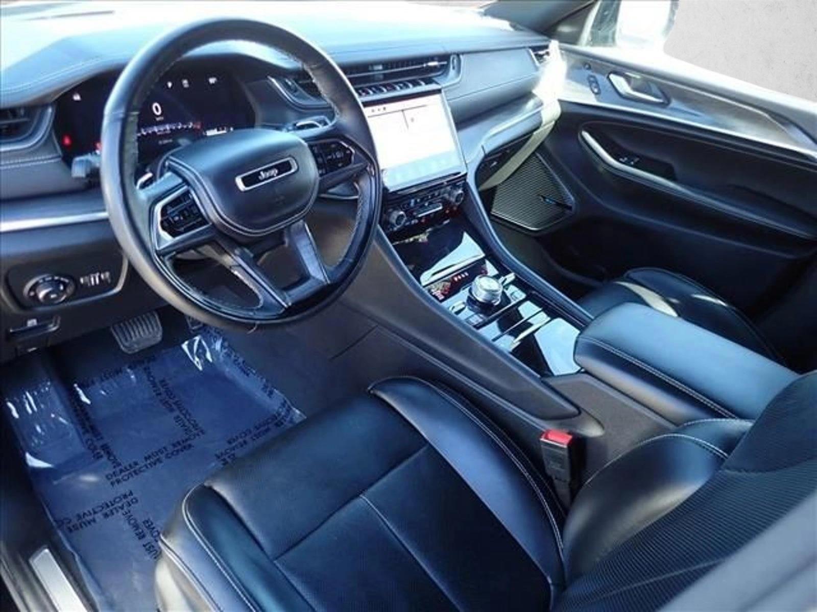 Thumbnail: 2023 Jeep Grand Cherokee - 3