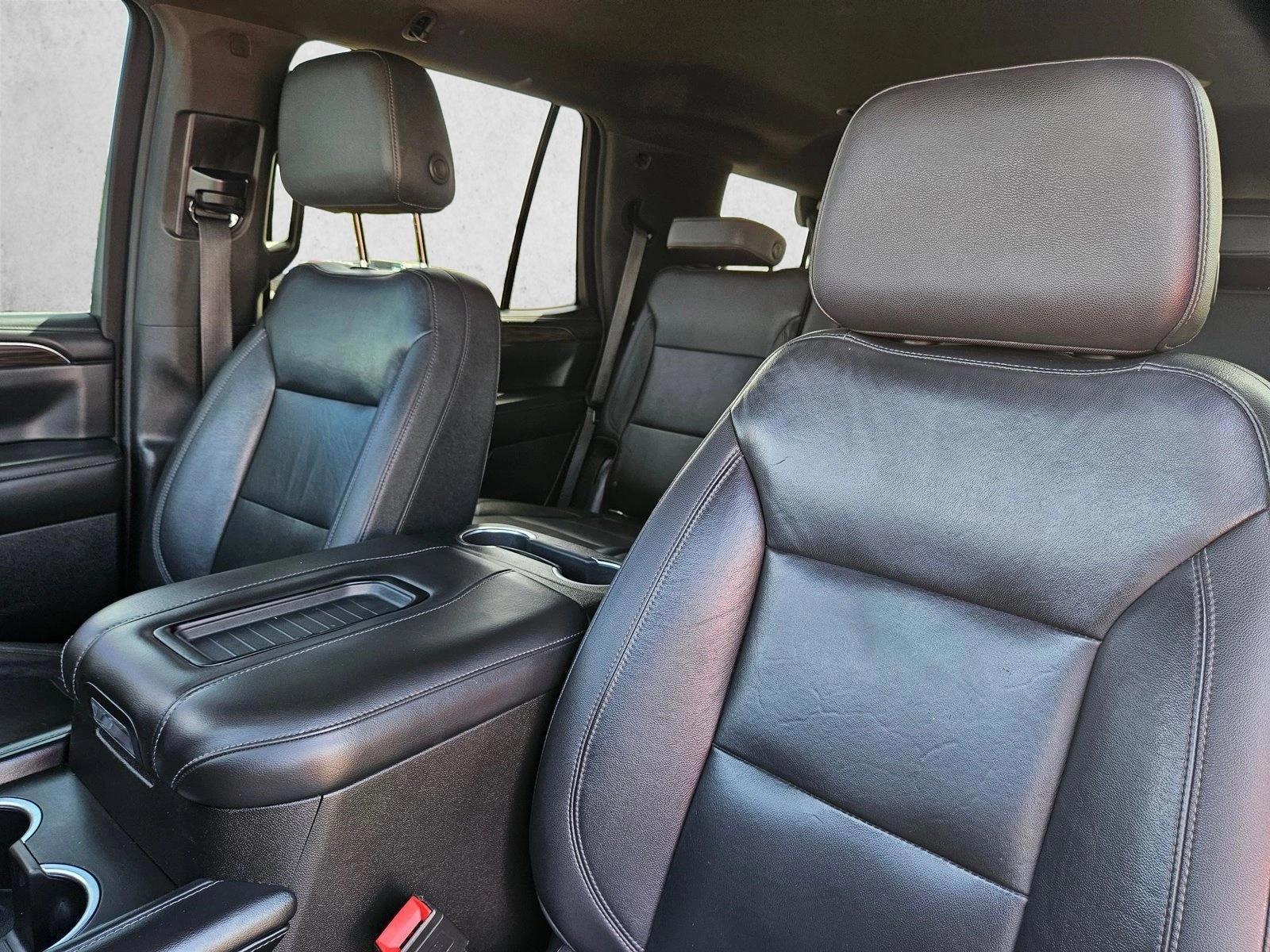 Thumbnail: 2021 Chevrolet Tahoe - 3
