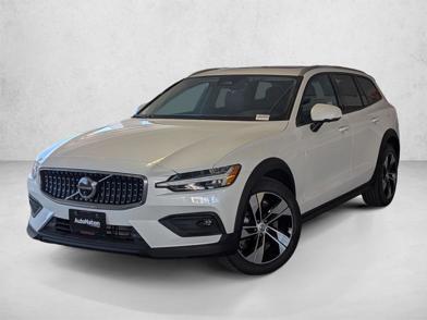 2026 Volvo V60 Cross Country