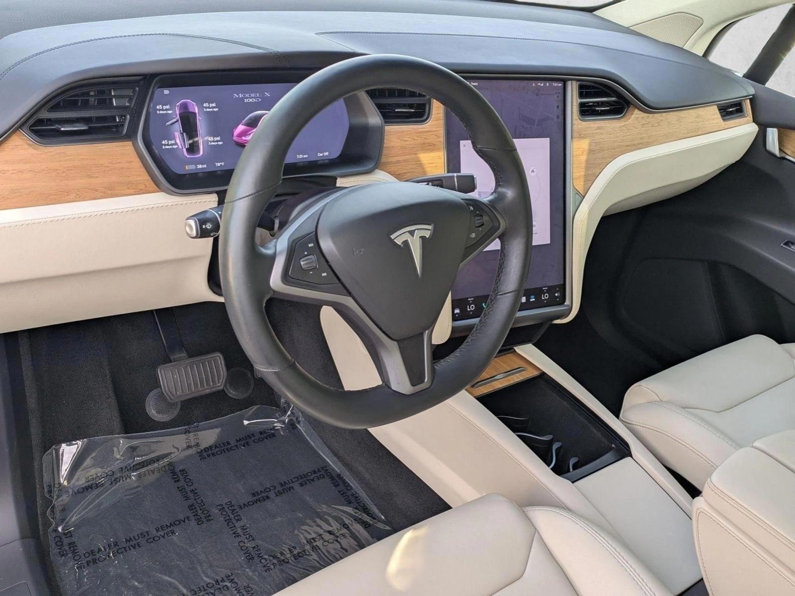 Thumbnail: 2019 Tesla Model X - 3