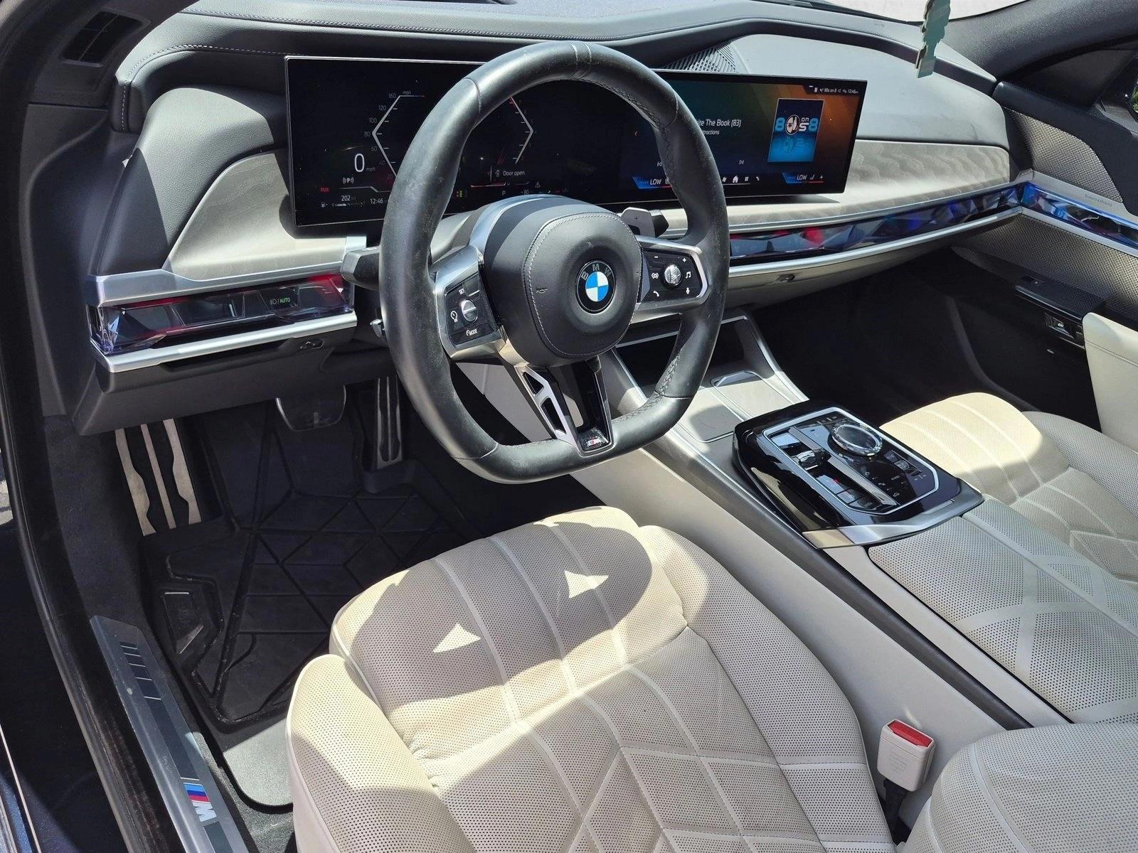 Thumbnail: 2023 BMW 7 Series - 2