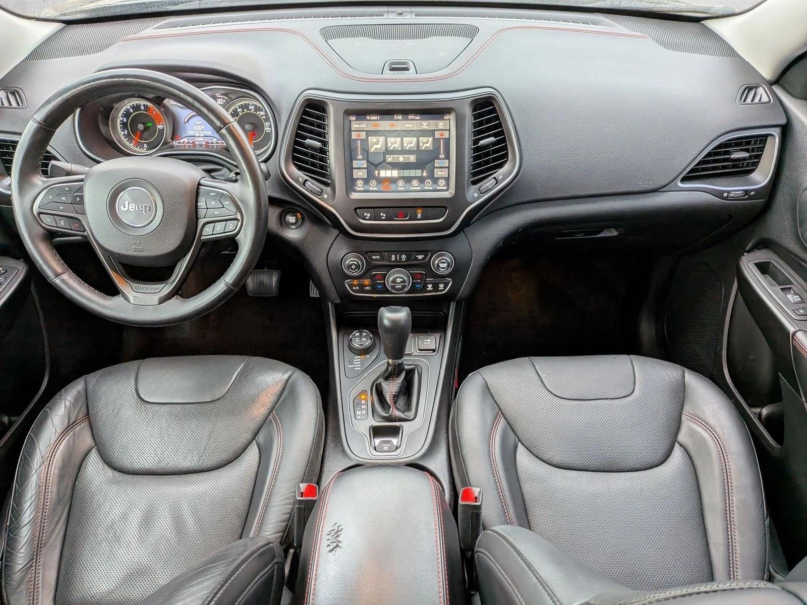 Thumbnail: 2019 Jeep Cherokee - 4