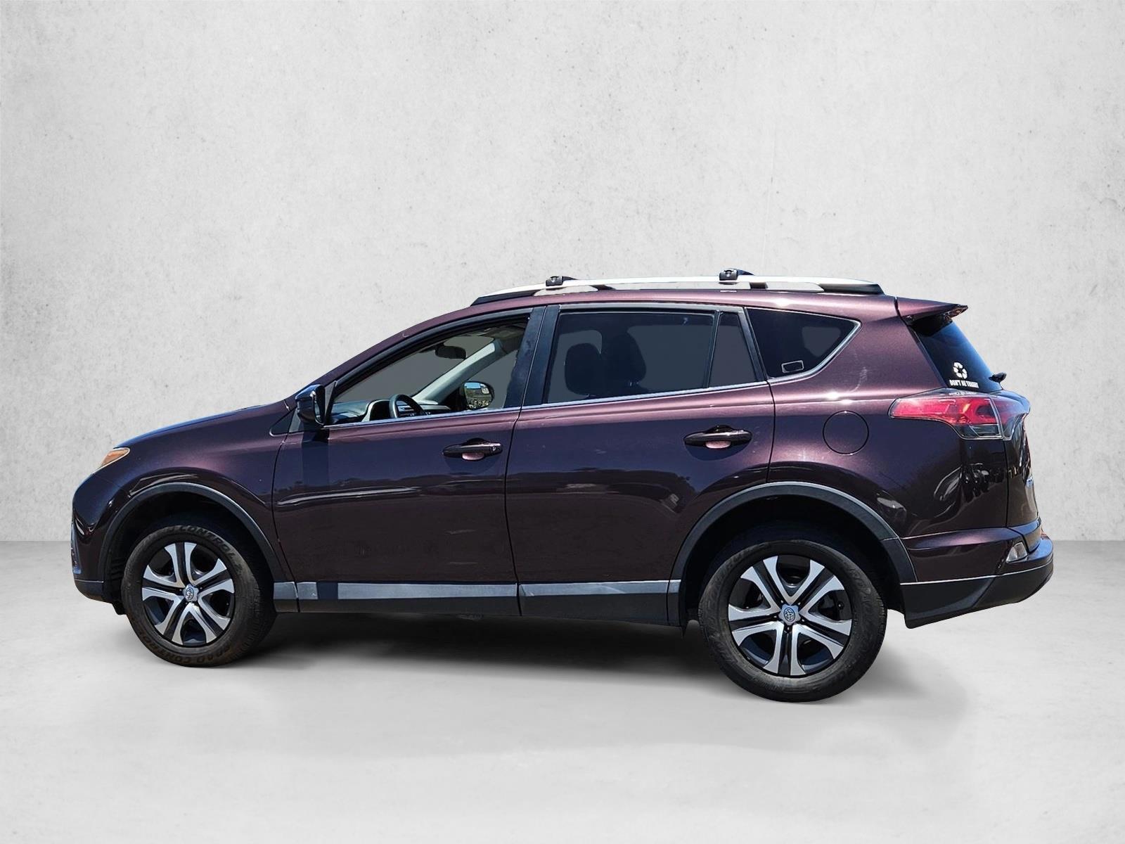Thumbnail: 2018 Toyota RAV4 - 2