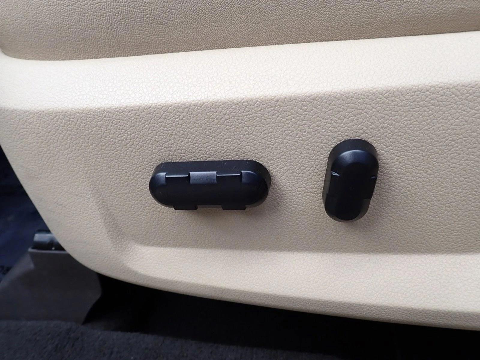Thumbnail: 2008 Ford Taurus - 4