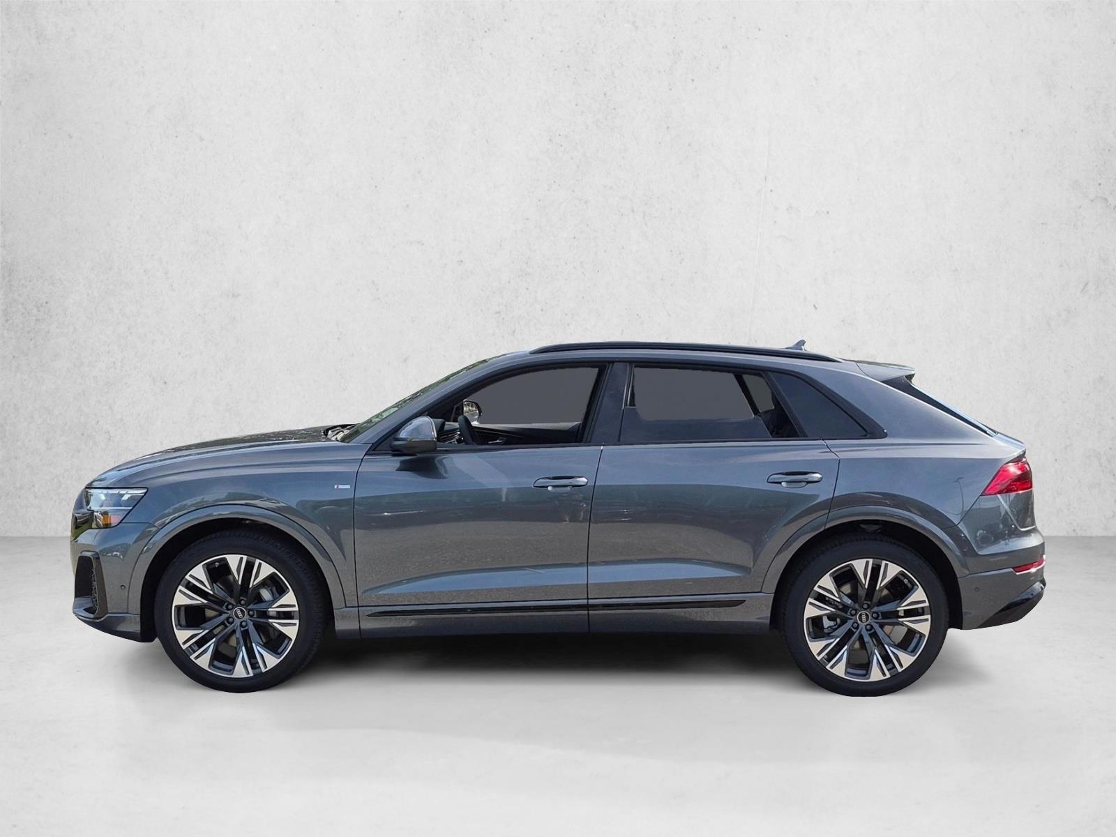 Thumbnail: 2026 Audi Q8 - 2