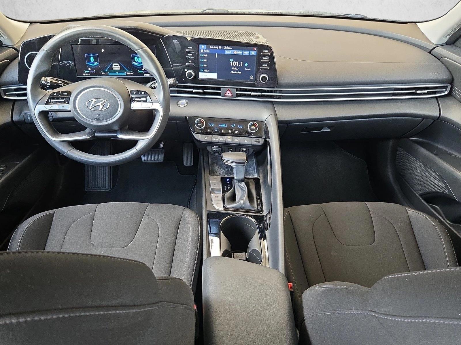 Thumbnail: 2021 Hyundai Elantra - 4