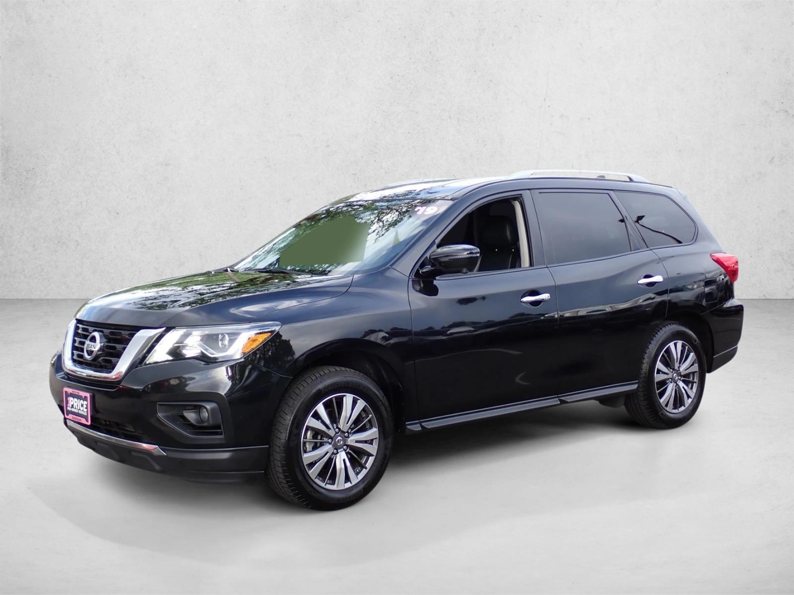 Thumbnail: 2019 Nissan Pathfinder - 1