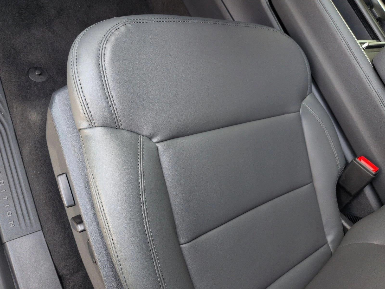 Thumbnail: 2026 Ford Expedition - 5