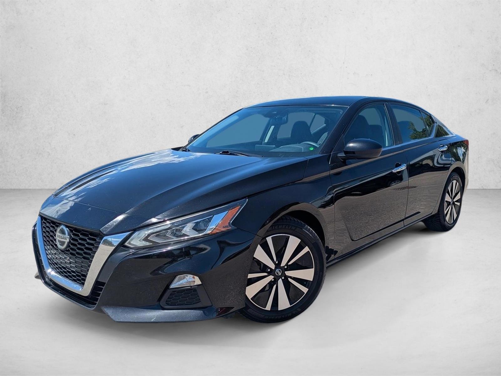 Thumbnail: 2022 Nissan Altima - 1