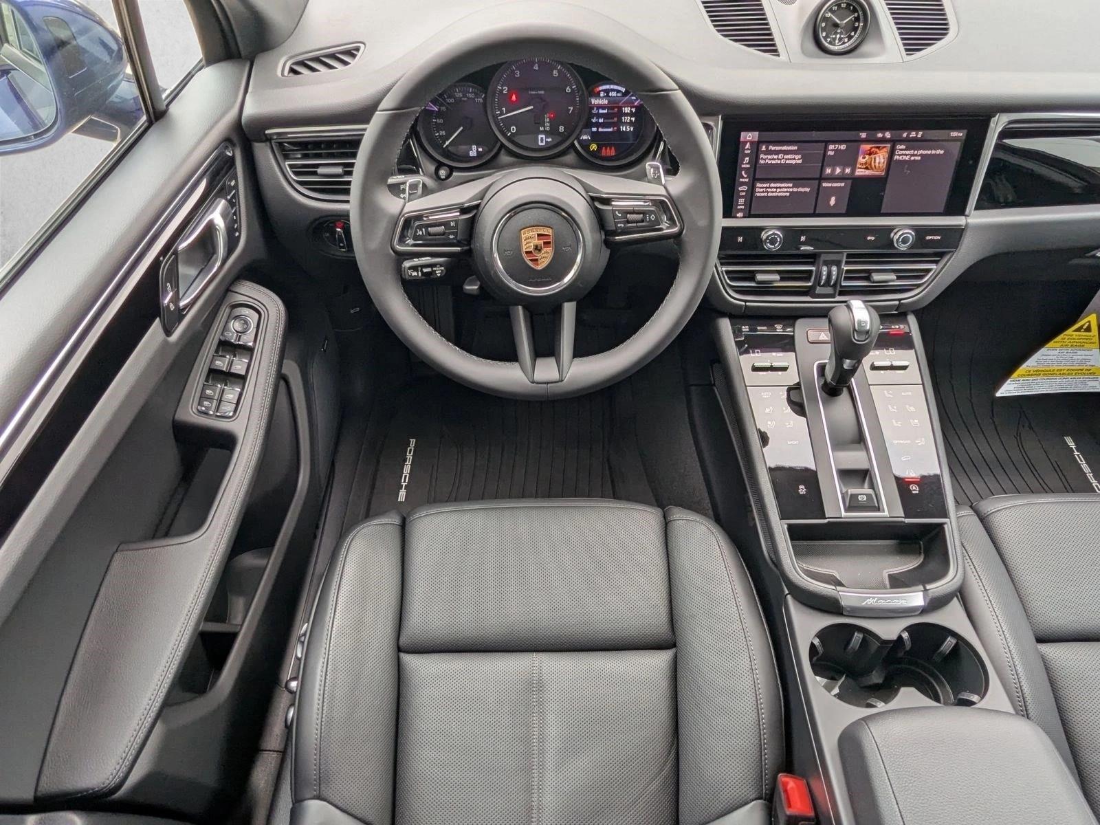 Thumbnail: 2026 Porsche Macan - 4
