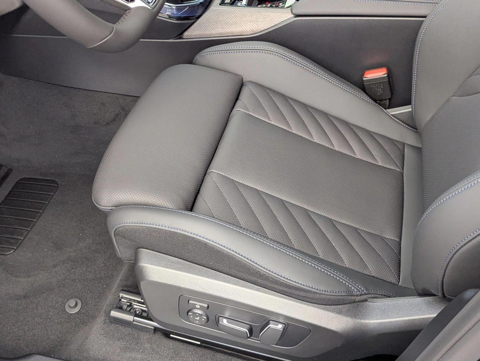 Thumbnail: 2025 BMW X3 - 5