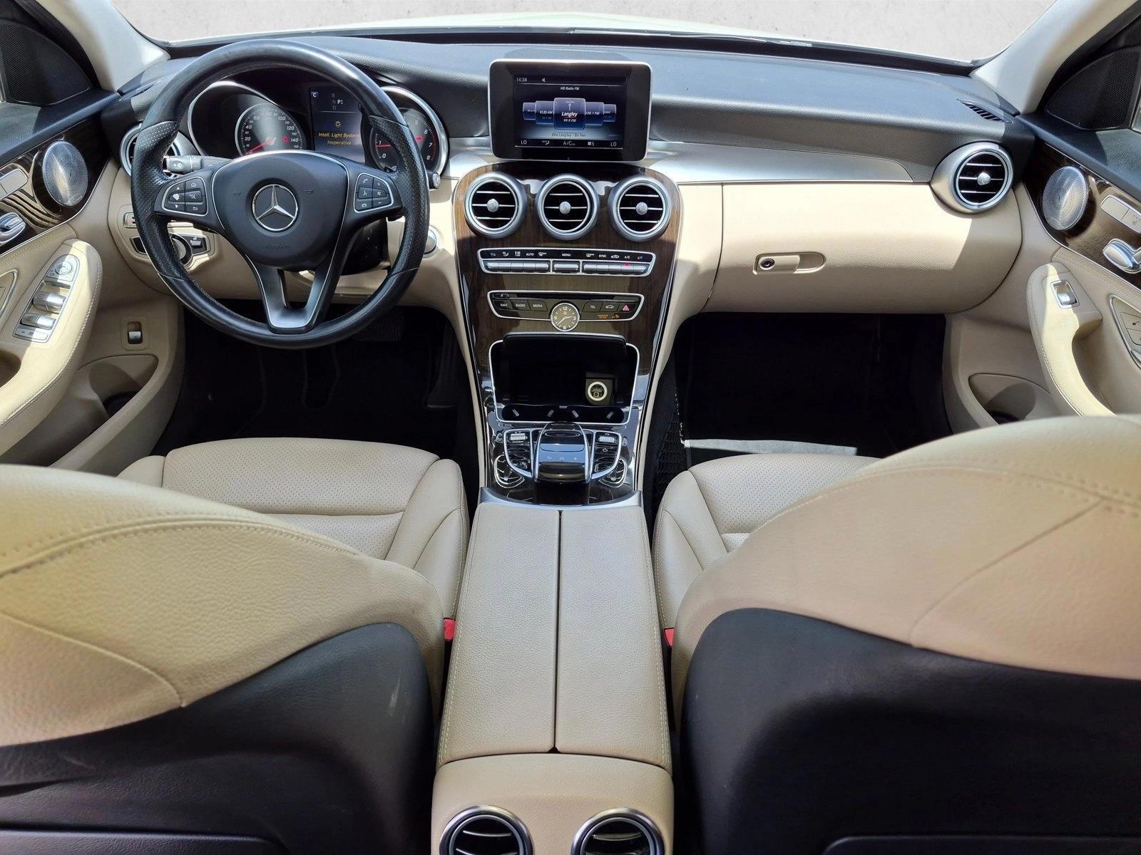 Thumbnail: 2016 Mercedes-Benz C-Class - 3