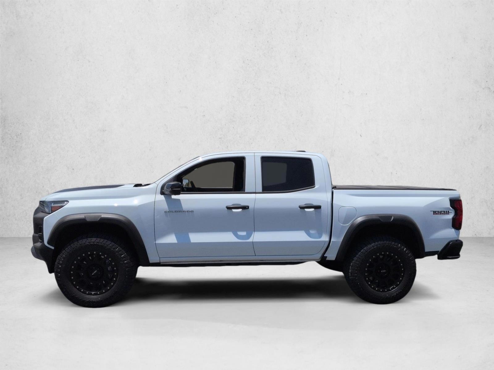 Thumbnail: 2024 Chevrolet Colorado - 3