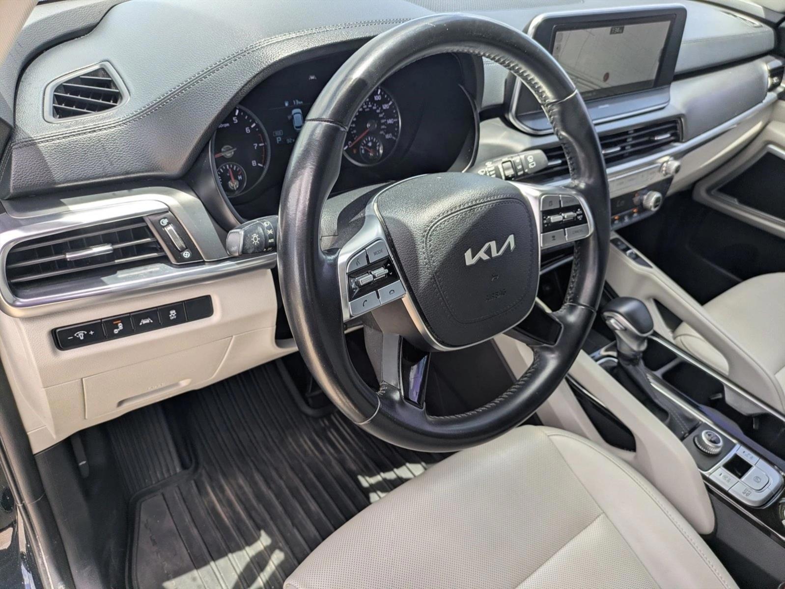Thumbnail: 2022 Kia Telluride - 3