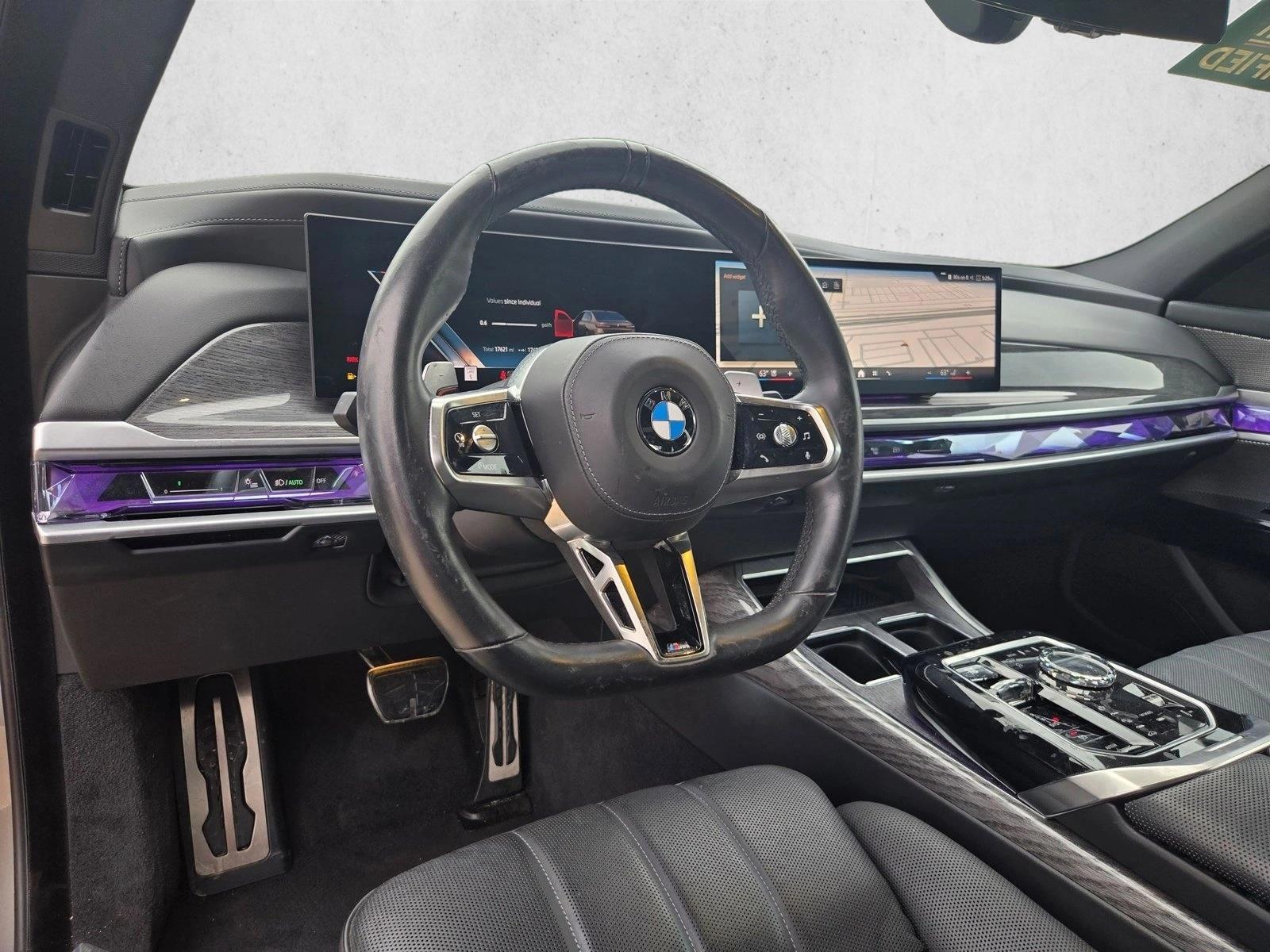 Thumbnail: 2024 BMW 7 Series - 3
