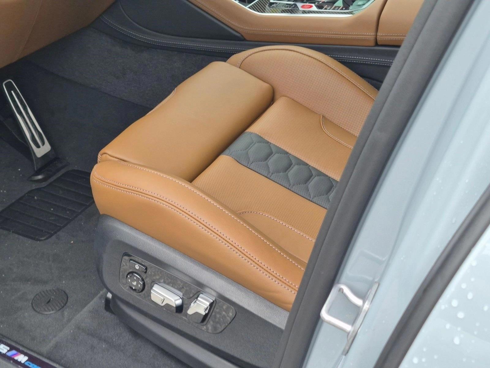 Thumbnail: 2026 BMW X5 - 4