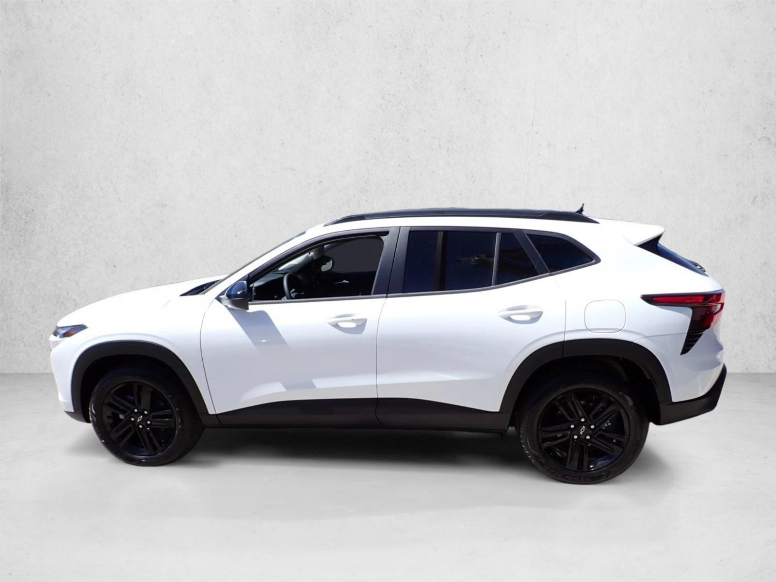 Thumbnail: 2026 Chevrolet Trax - 2