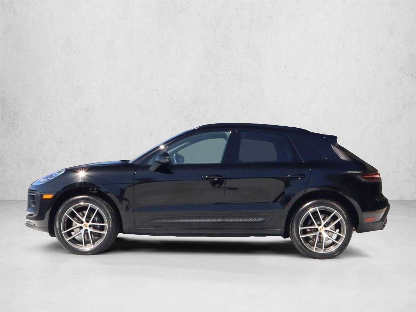 Thumbnail: 2026 Porsche Macan - 2