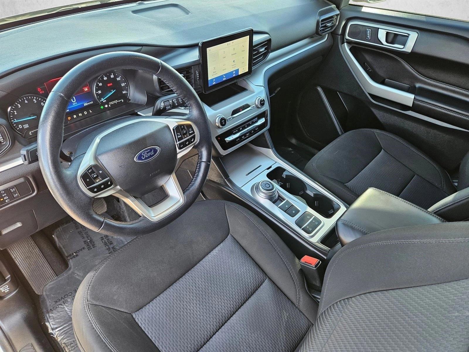 Thumbnail: 2022 Ford Explorer - 3