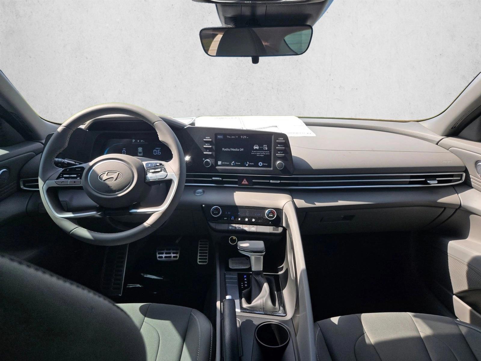 Thumbnail: 2026 Hyundai Elantra - 3