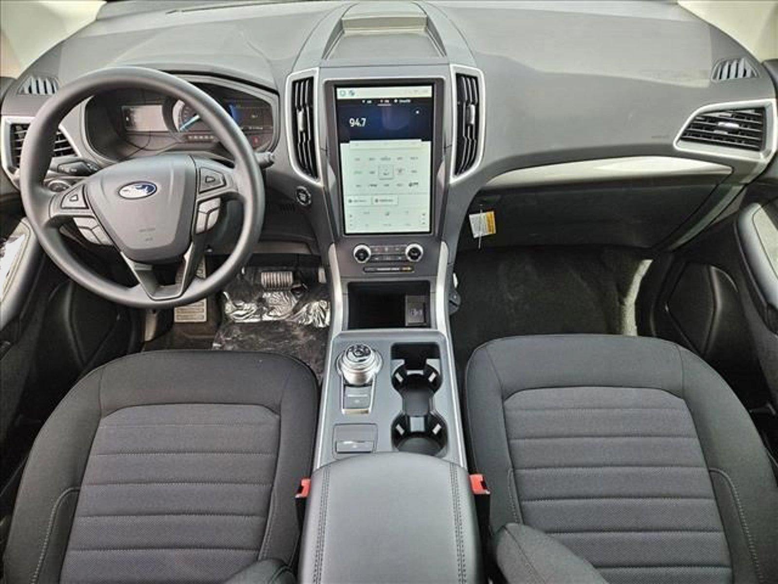 Thumbnail: 2024 Ford Edge - 4