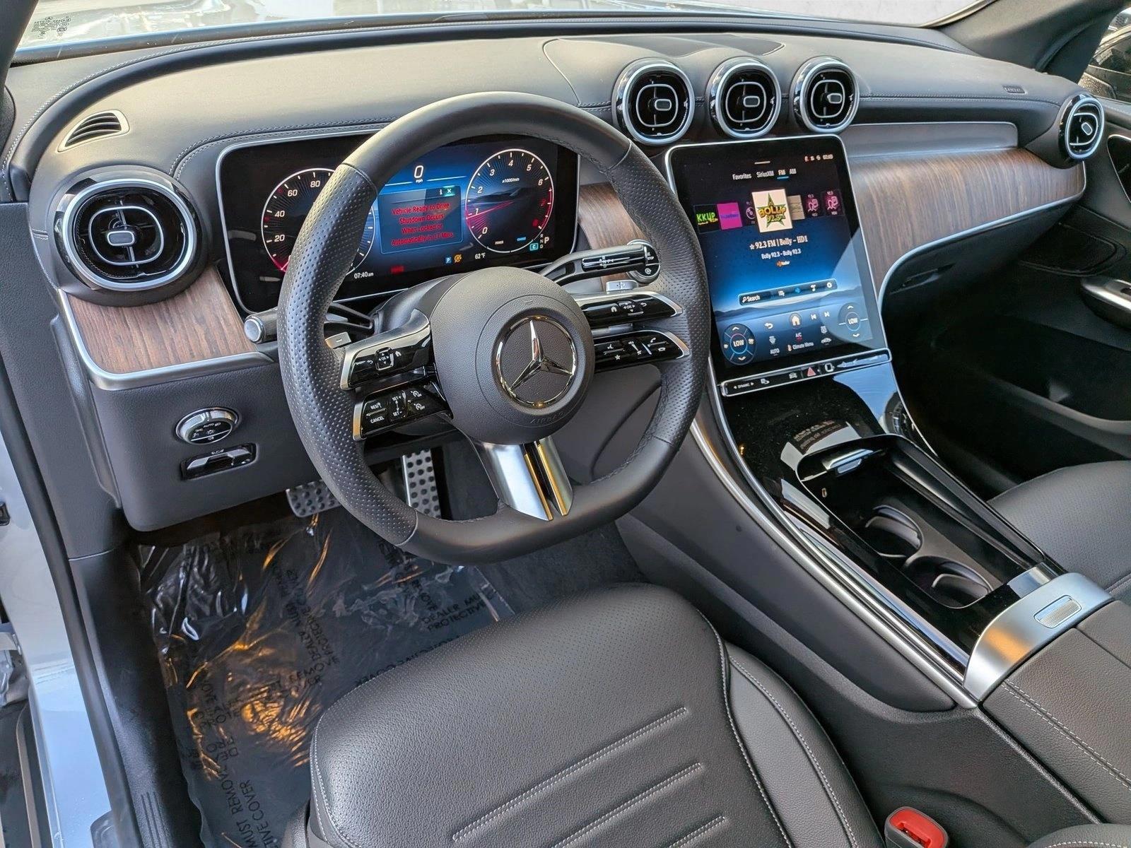Thumbnail: 2025 Mercedes-Benz GLC - 3