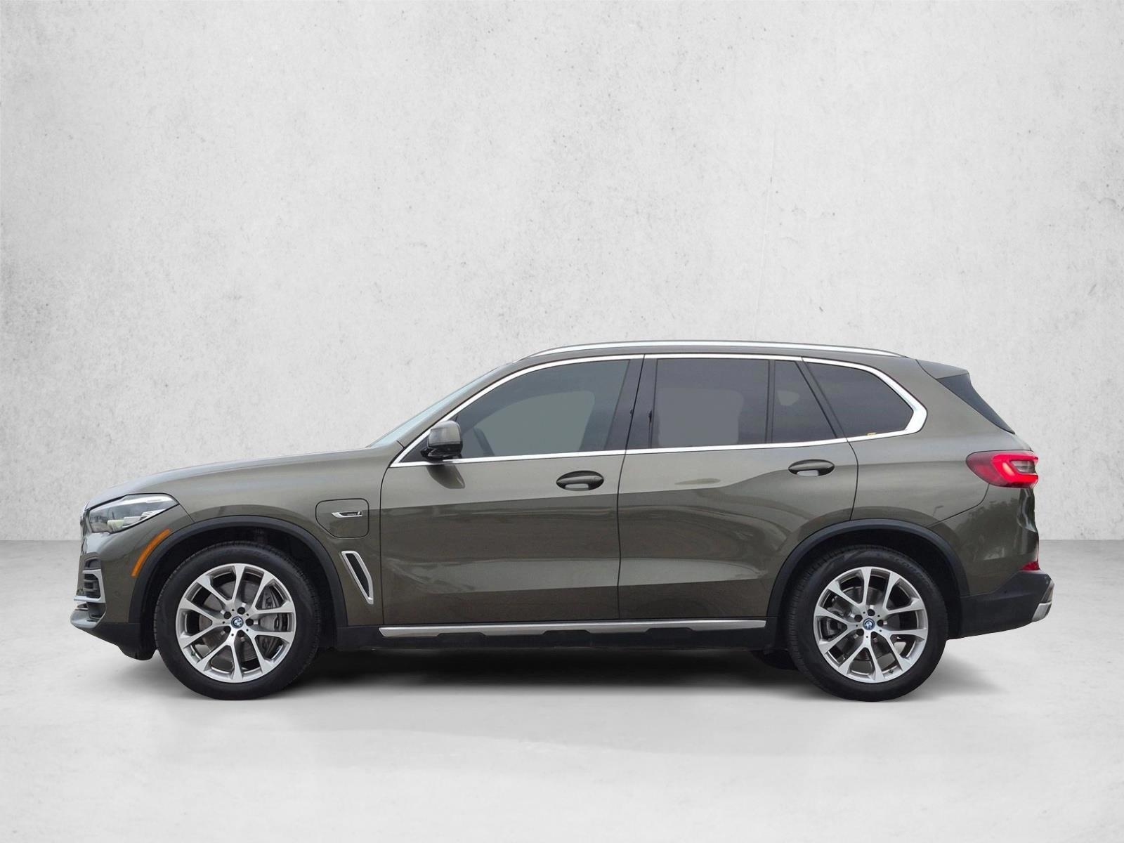 Thumbnail: 2022 BMW X5 - 2