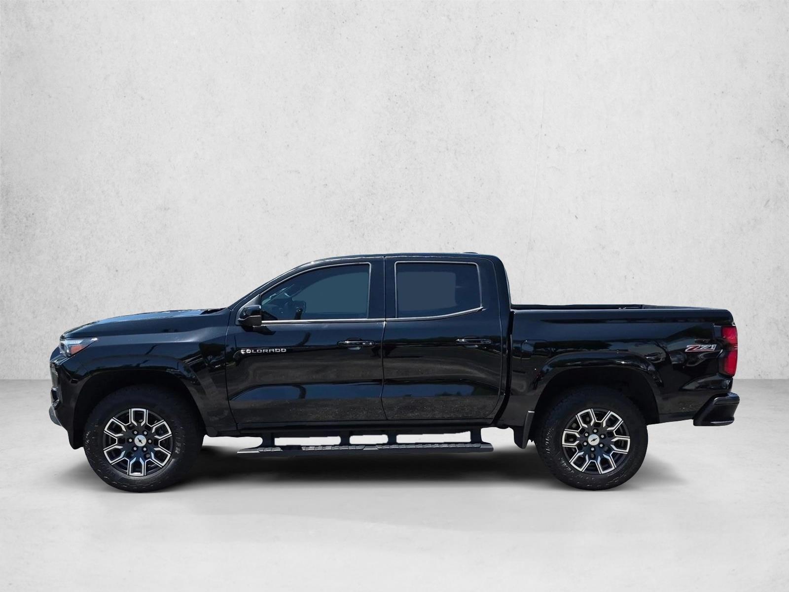 Thumbnail: 2024 Chevrolet Colorado - 2