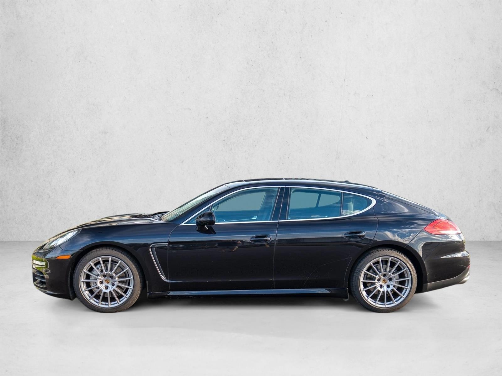 Thumbnail: 2015 Porsche Panamera - 2