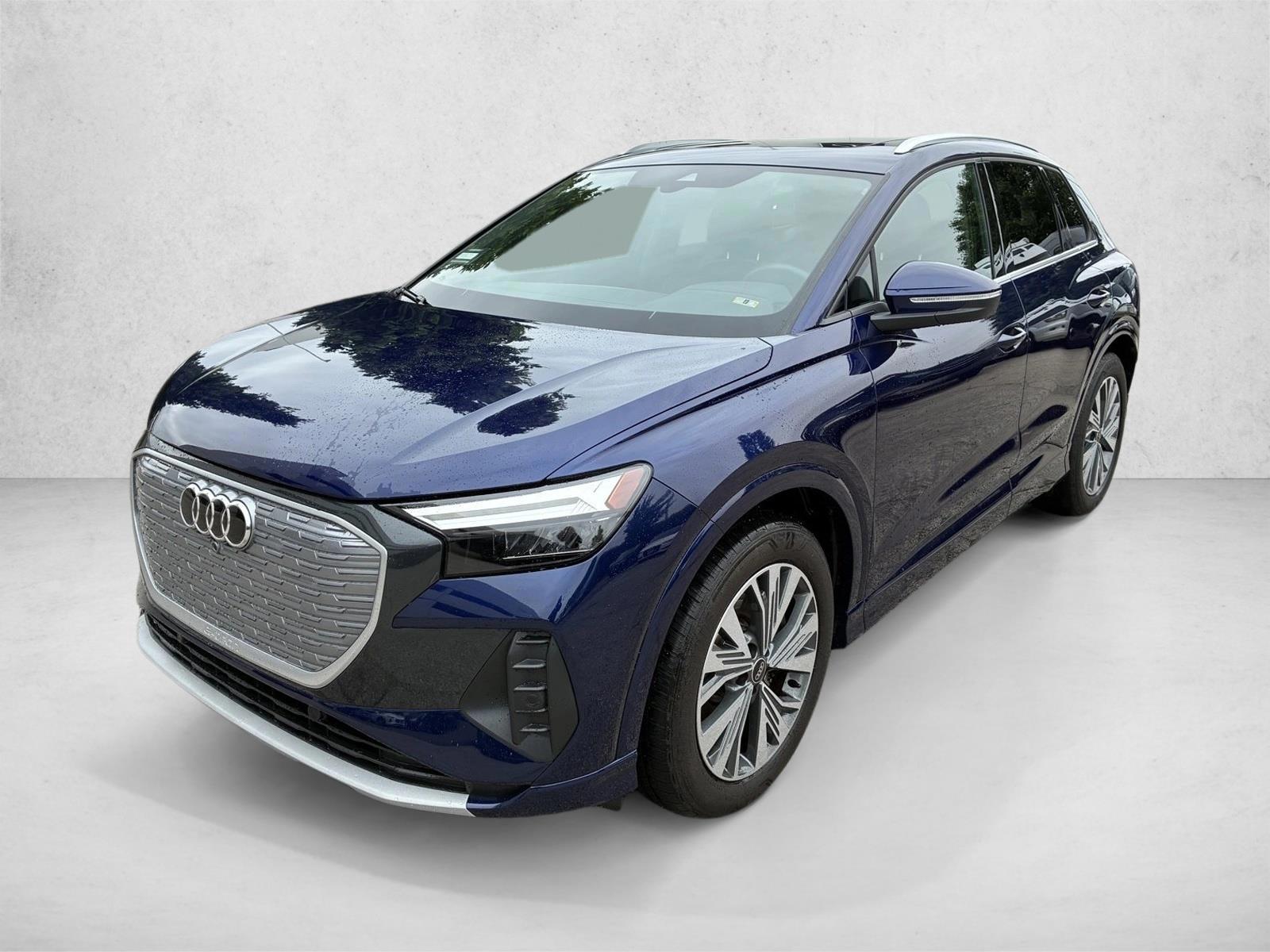 Thumbnail: 2023 Audi Q4 e-tron - 1