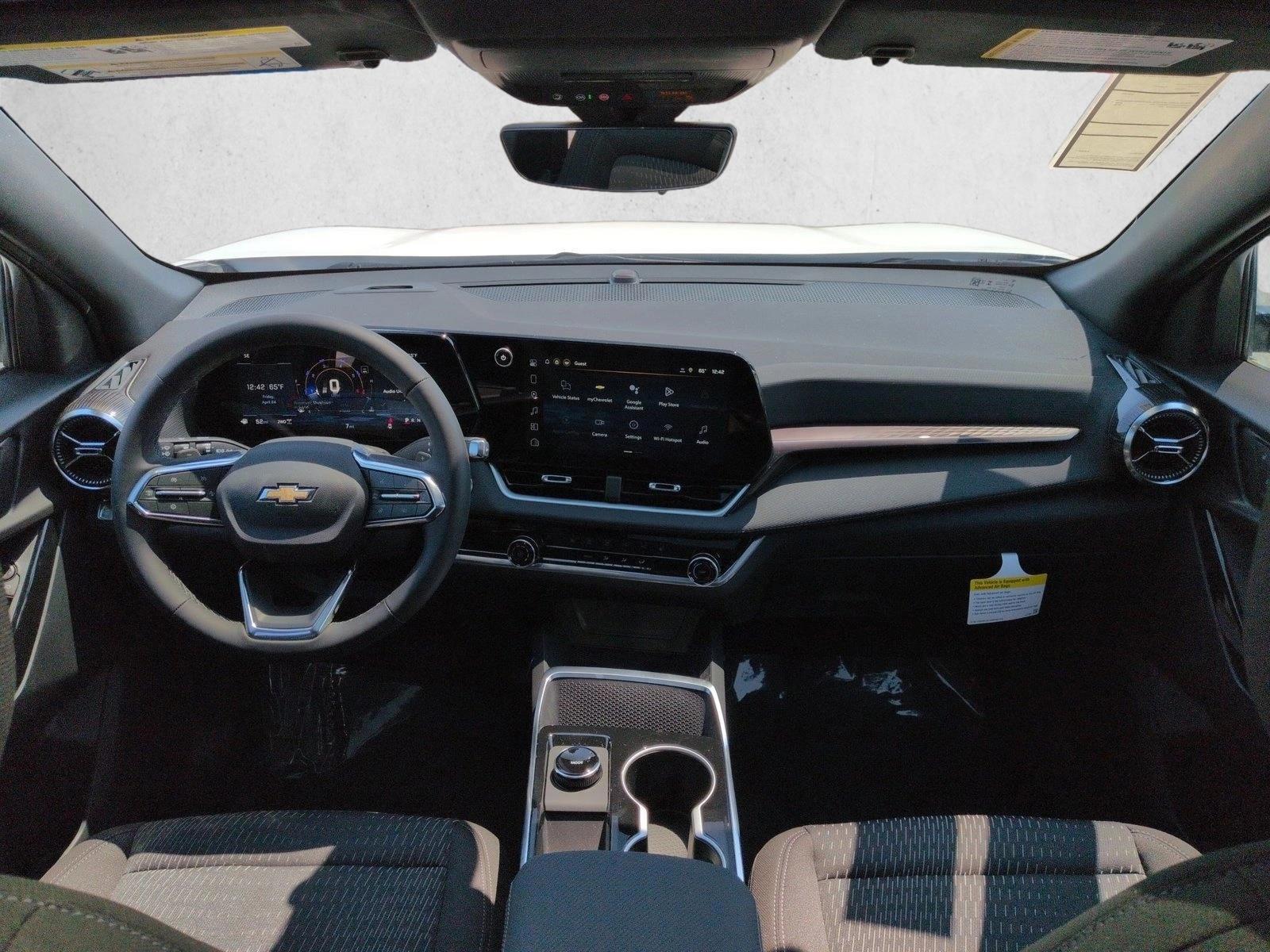 Thumbnail: 2026 Chevrolet Equinox - 3