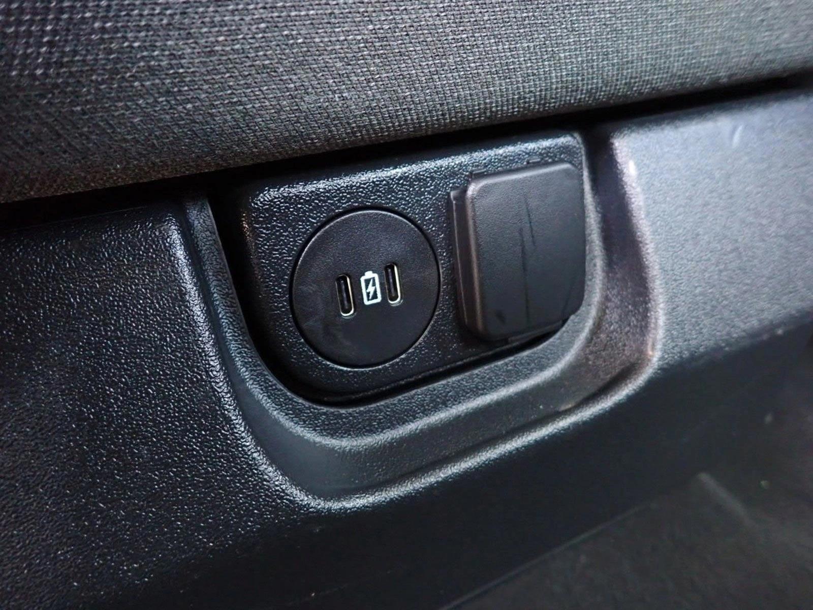 Thumbnail: 2025 Ford Econoline - 3