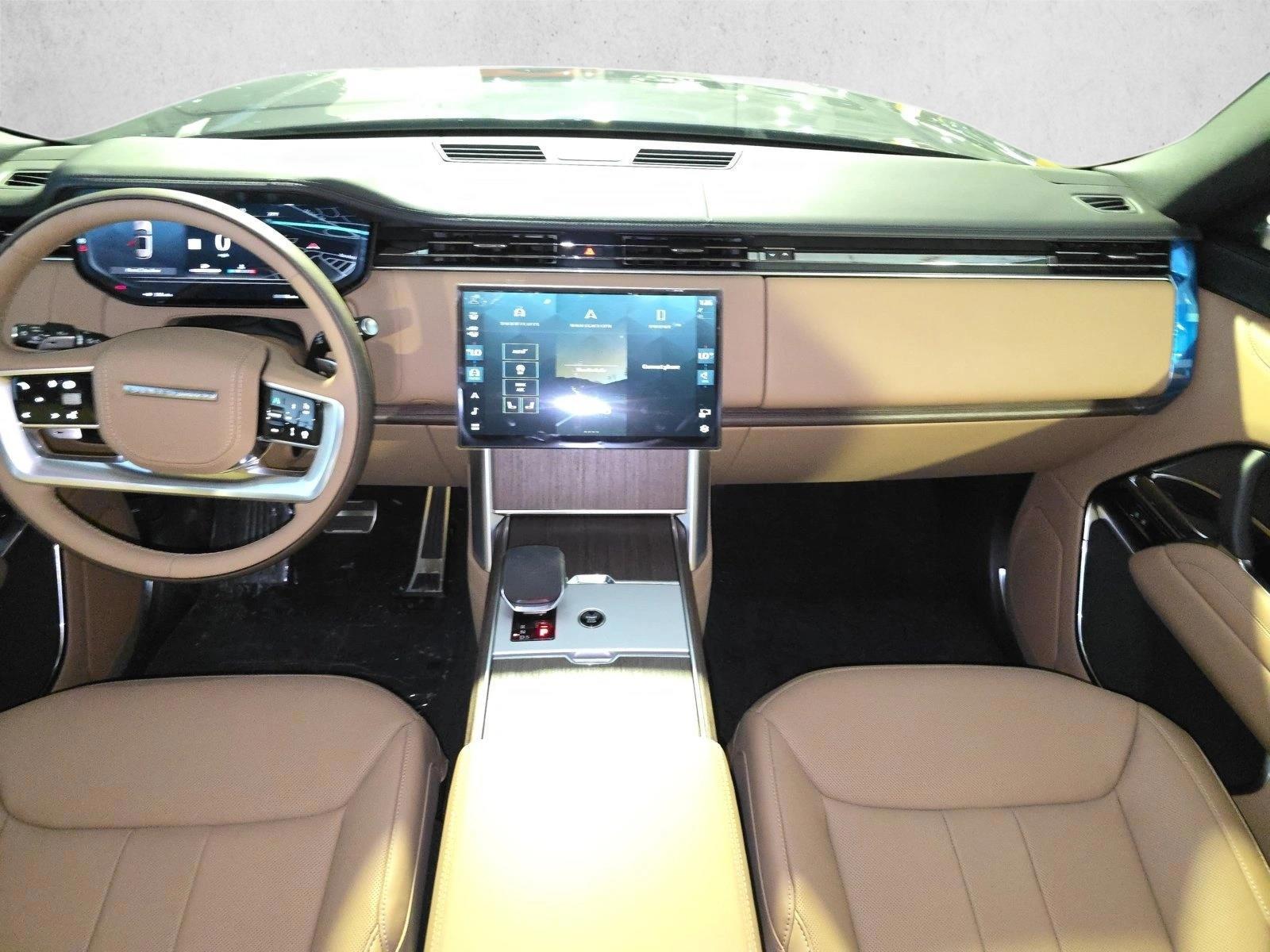Thumbnail: 2026 Land Rover Range Rover - 3