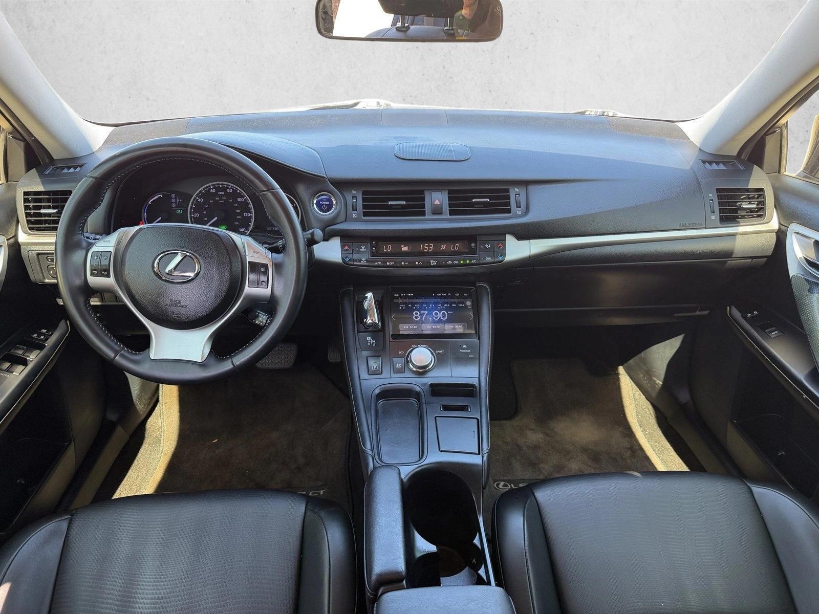 Thumbnail: 2013 Lexus CT - 3