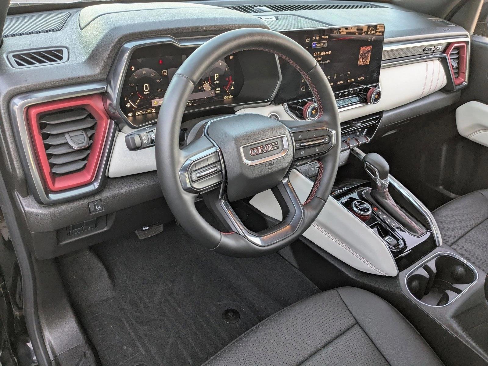 Thumbnail: 2024 GMC Canyon - 3