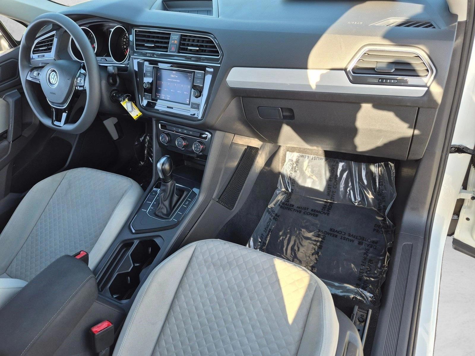 Thumbnail: 2019 Volkswagen Tiguan - 4
