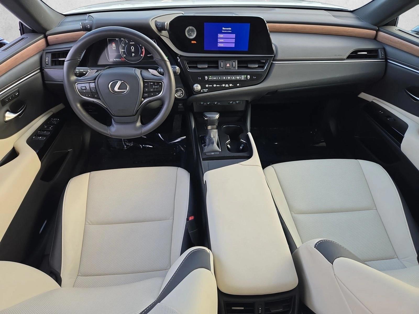 Thumbnail: 2024 Lexus ES - 3