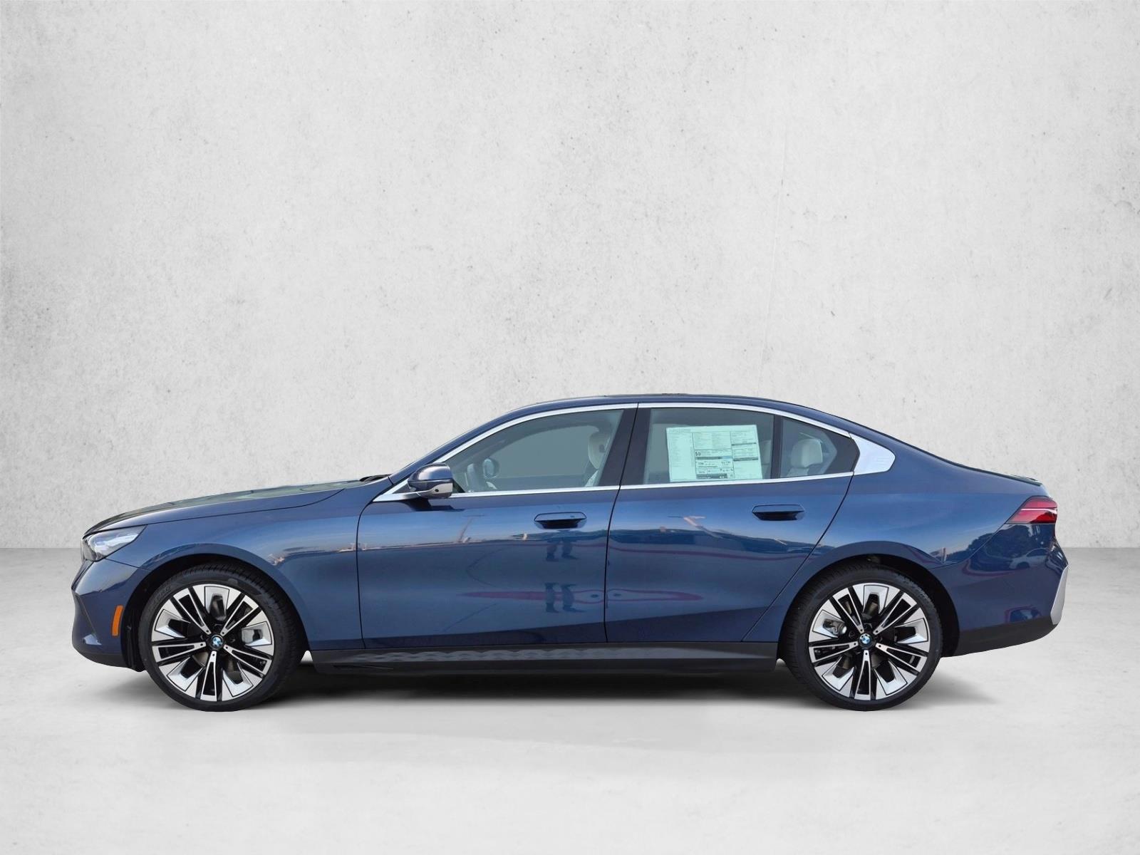 Thumbnail: 2027 BMW i5 - 2