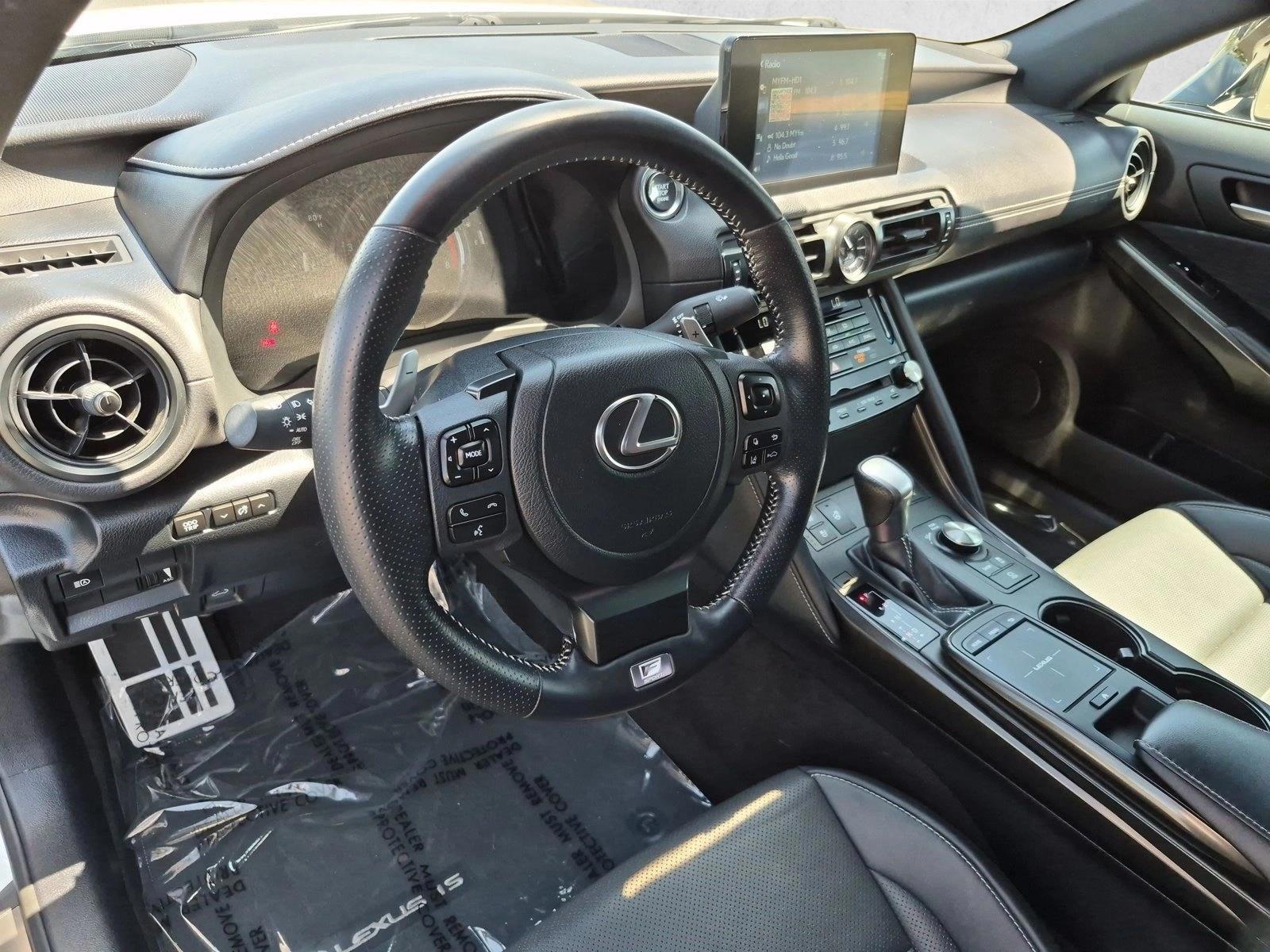 Thumbnail: 2024 Lexus IS - 3