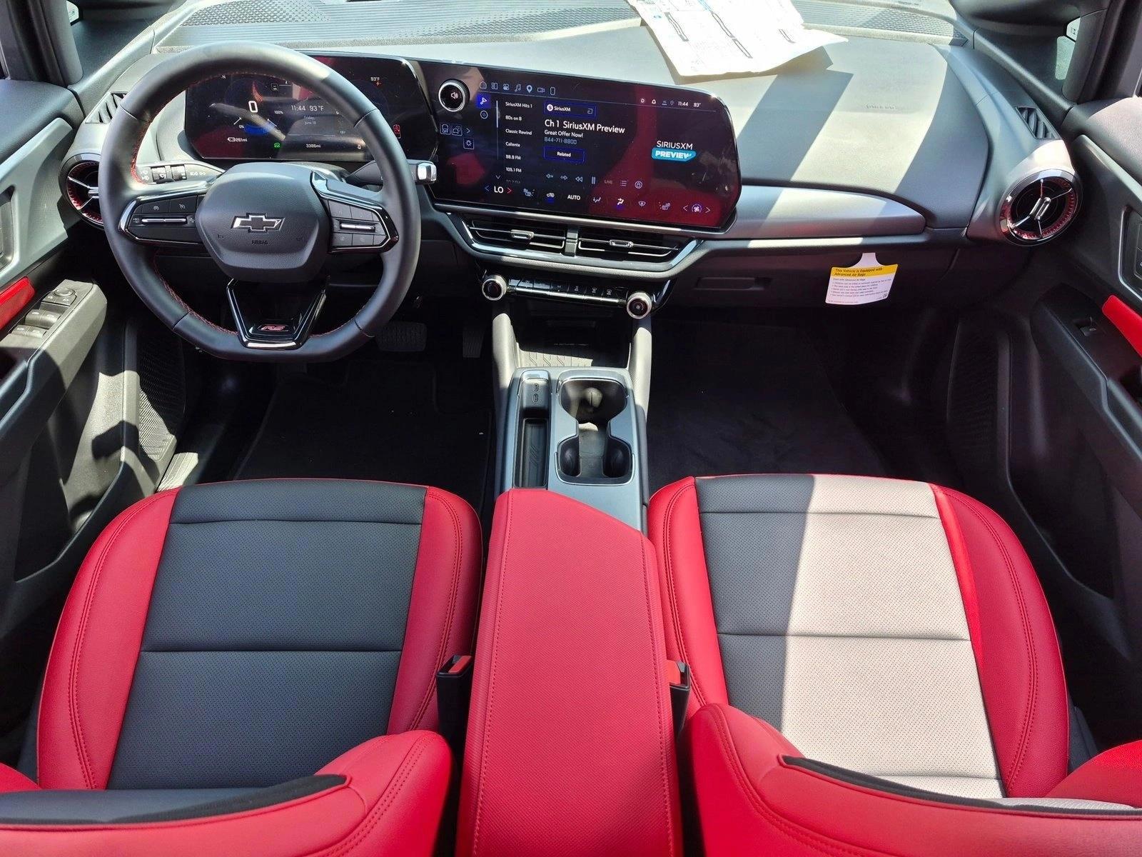 Thumbnail: 2026 Chevrolet Equinox - 3