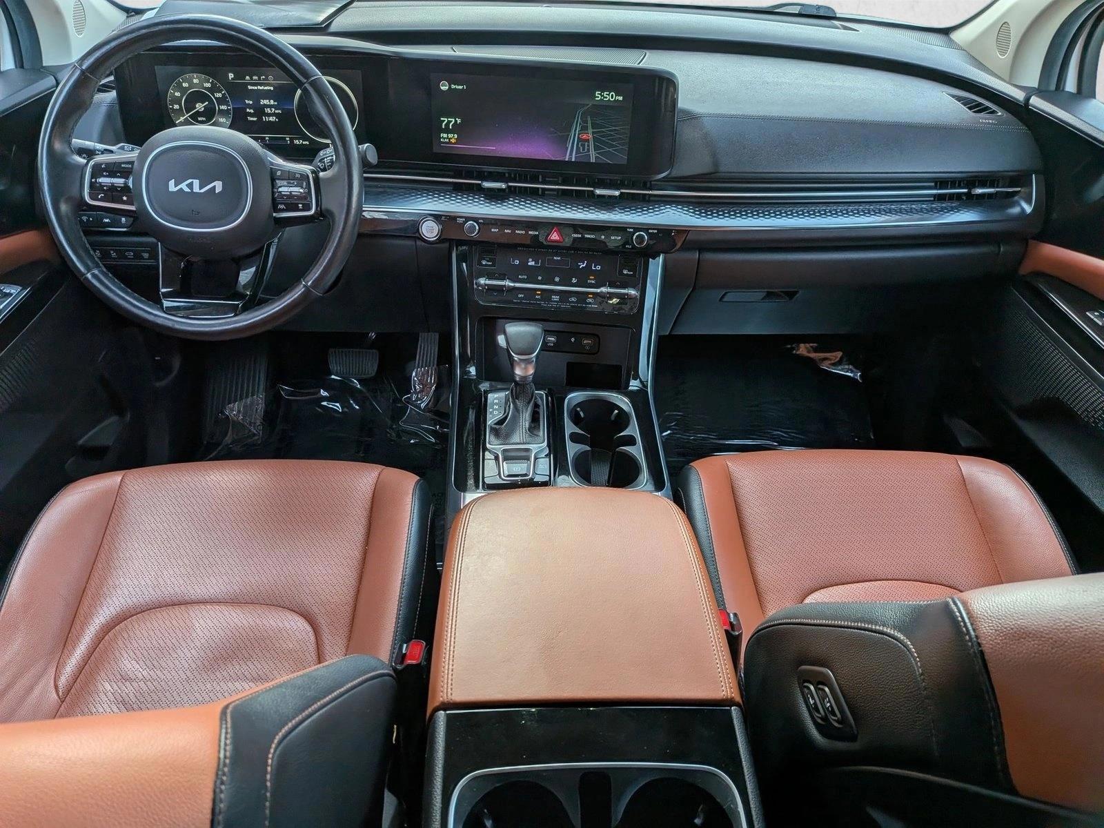 Thumbnail: 2022 Kia Carnival - 3