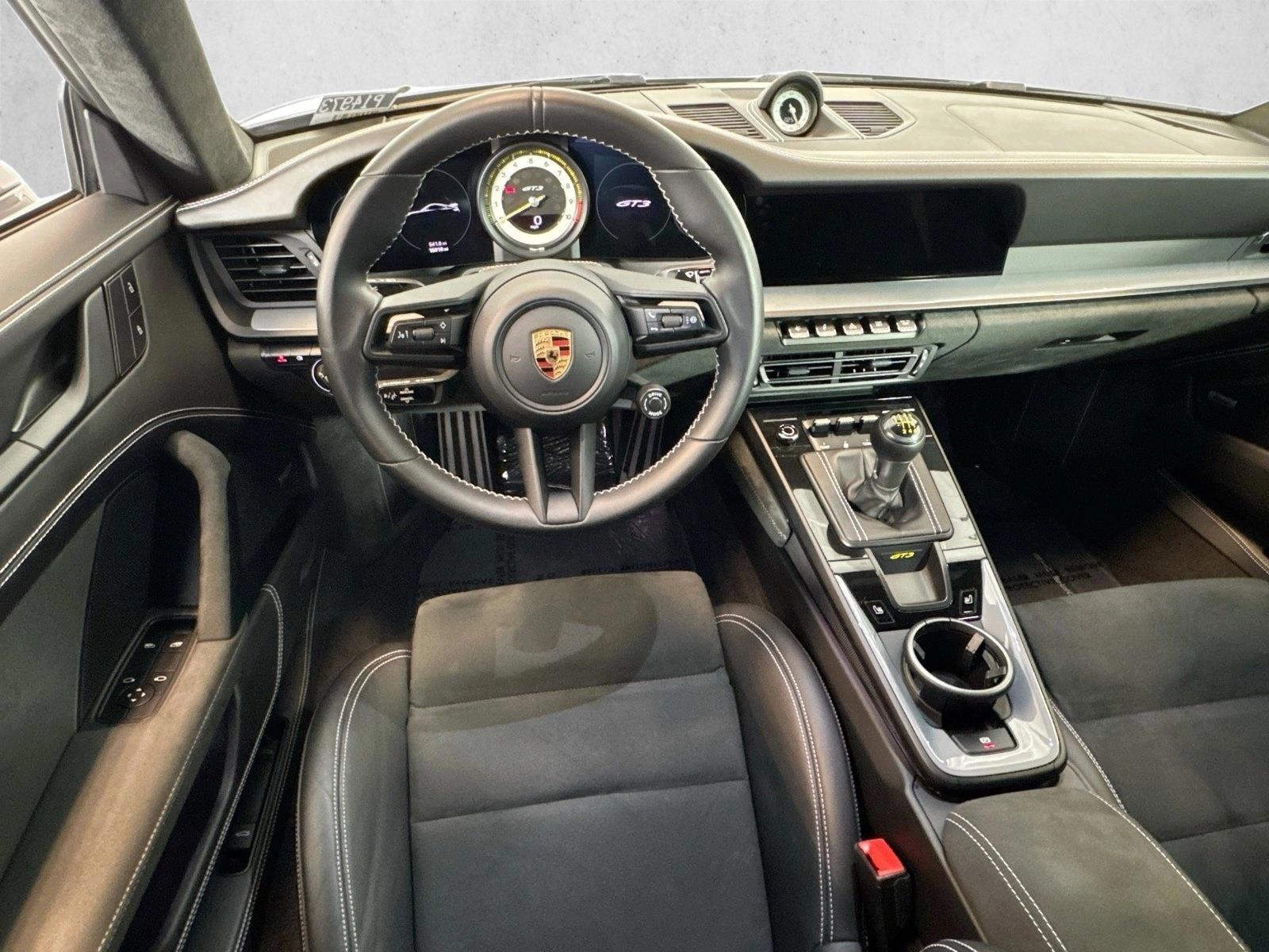 Thumbnail: 2024 Porsche 911 - 4