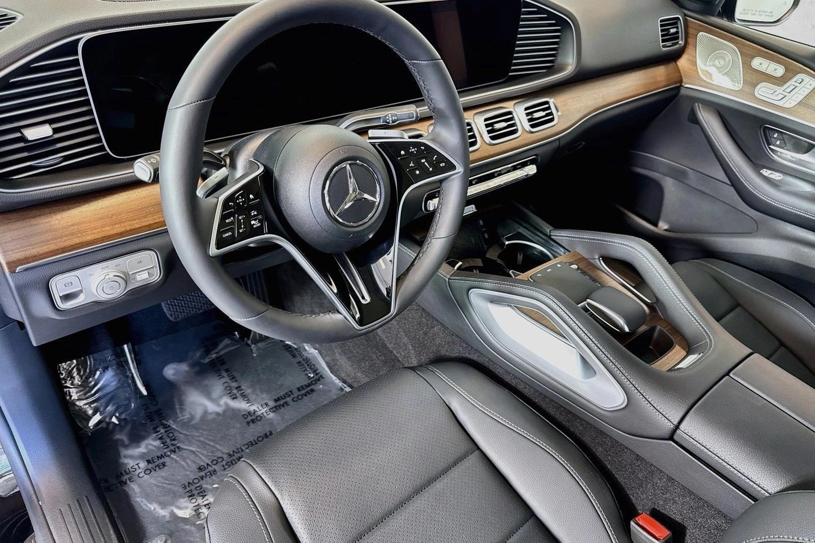 Thumbnail: 2026 Mercedes-Benz GLE - 3