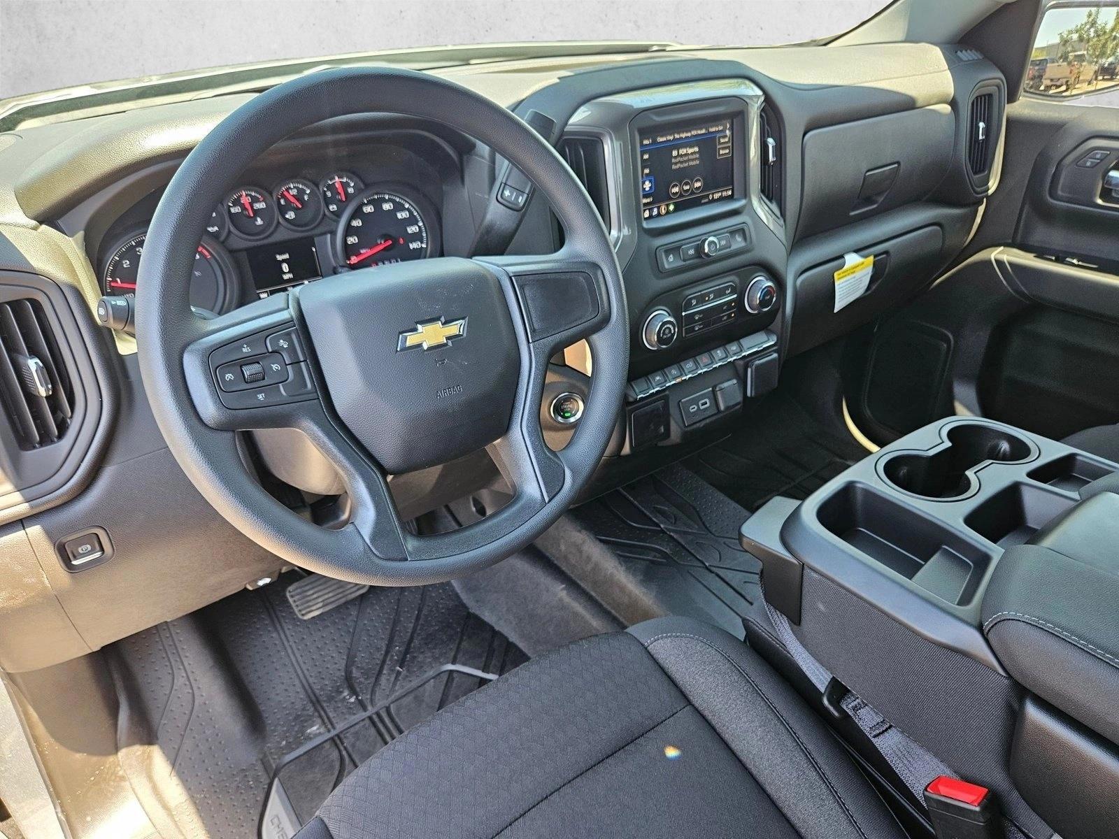 Thumbnail: 2026 Chevrolet Silverado 1500 - 3
