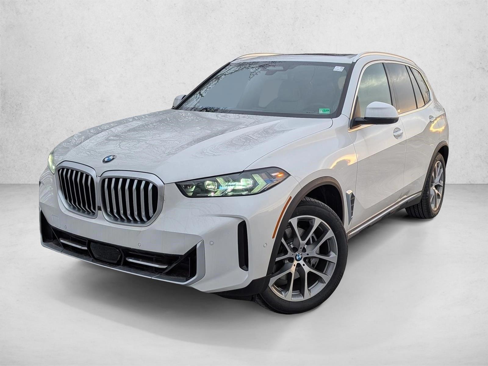 Thumbnail: 2026 BMW X5 - 1