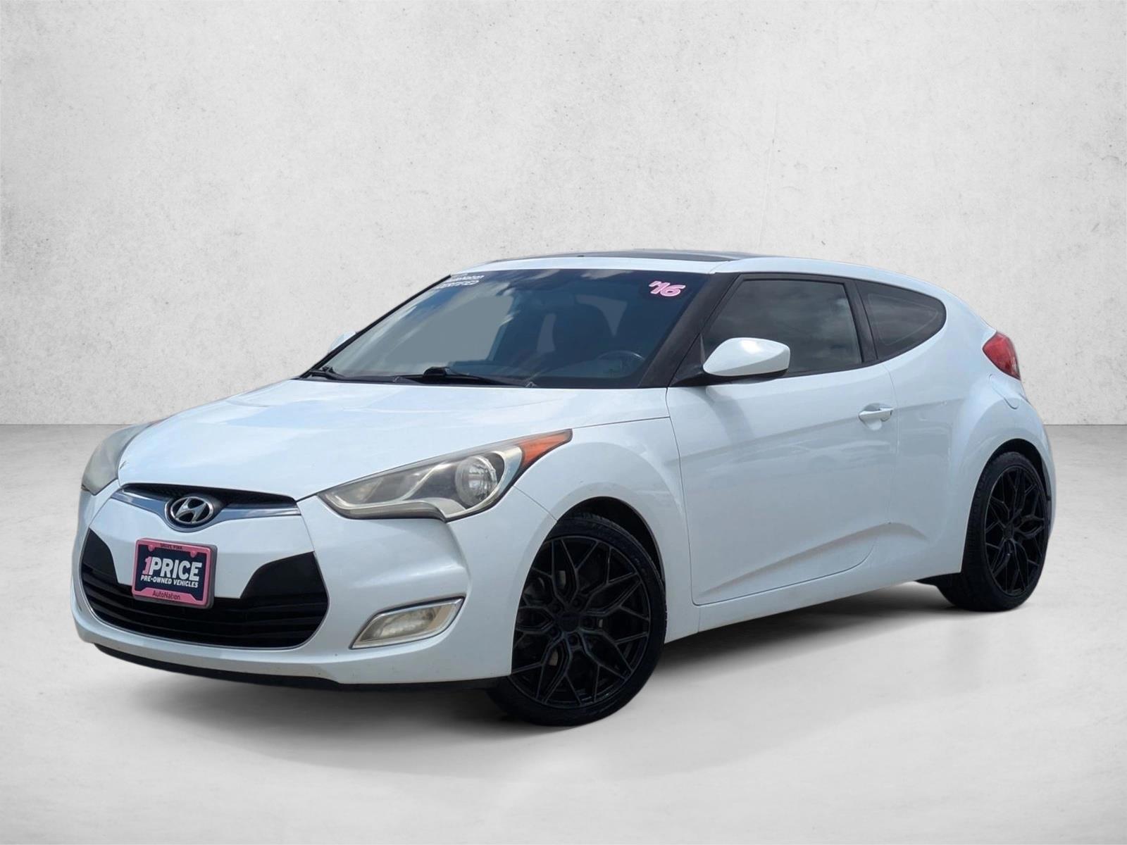 Thumbnail: 2016 Hyundai Veloster - 1