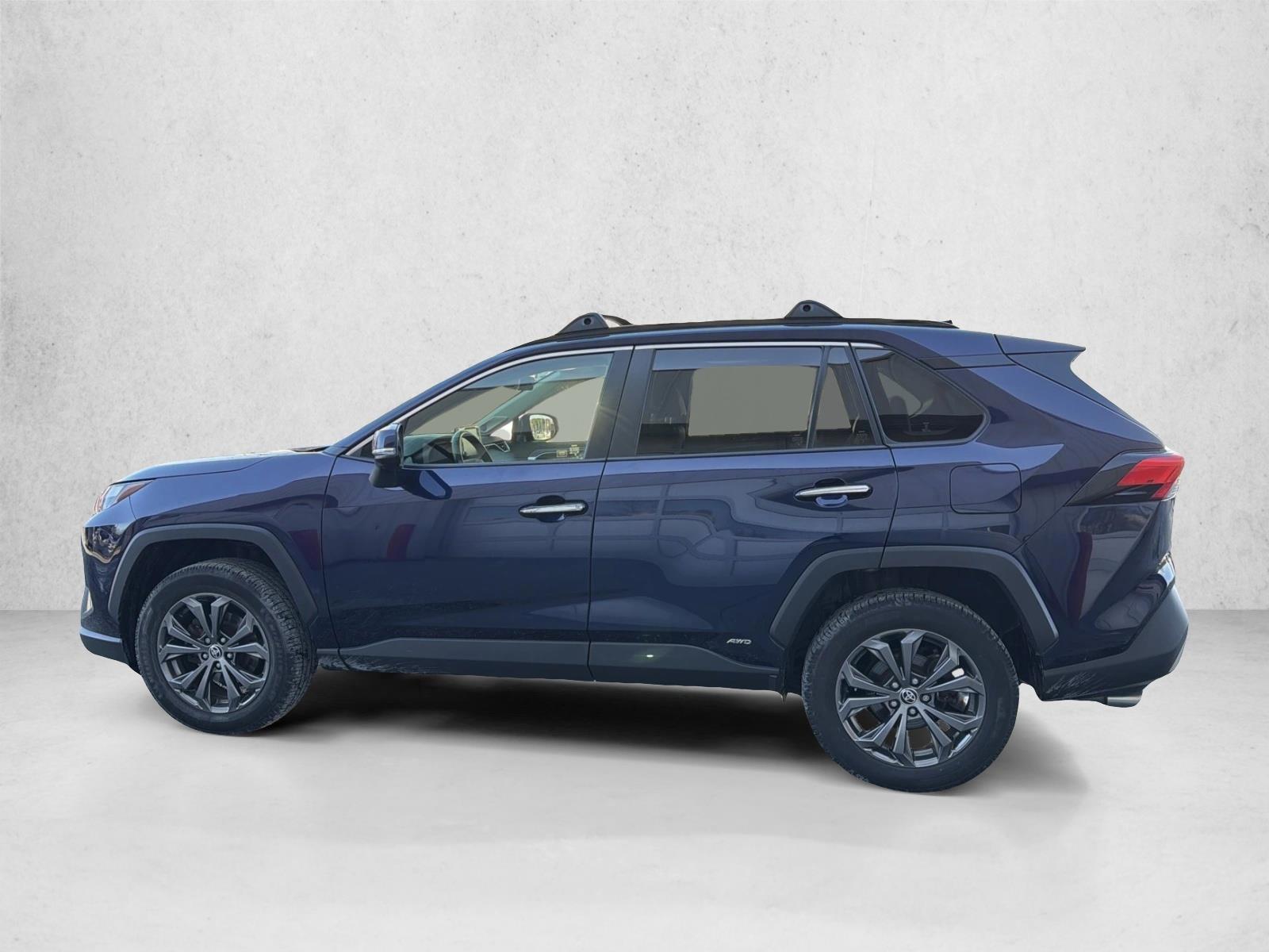 Thumbnail: 2022 Toyota RAV4 - 2