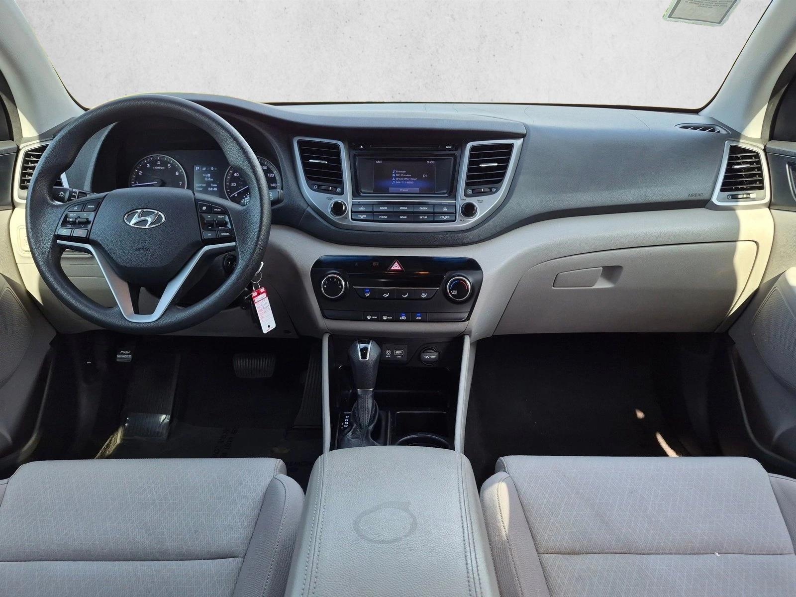 Thumbnail: 2016 Hyundai Tucson - 3